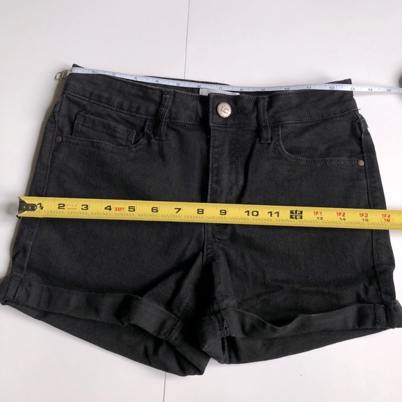LC Cuffed Jean Shorts Size 2 Black Women’s - Picture 9 of 16